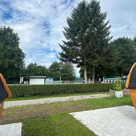 Schlaf-faesser Am Lienheim Κάμπινγκ